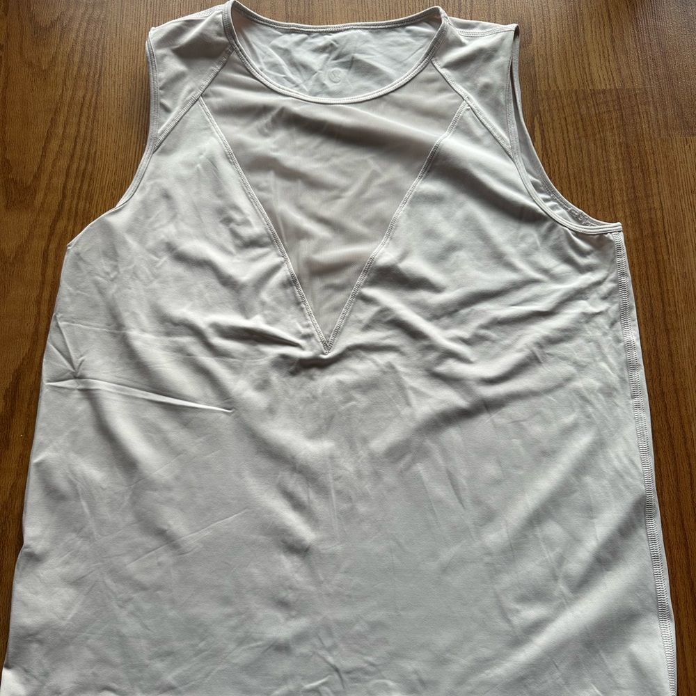 Lululemon mesh tank size 8 light pink